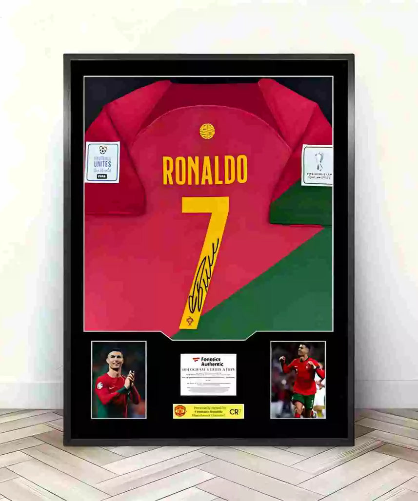 Ronaldo Portugal Gerahmtes Signiertes Trikot