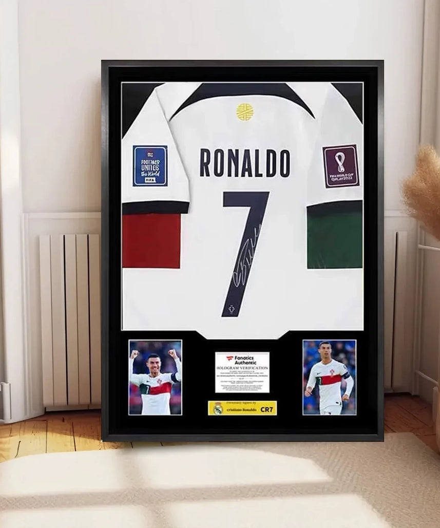 Ronaldo Portugal Gerahmtes Signiertes Trikot