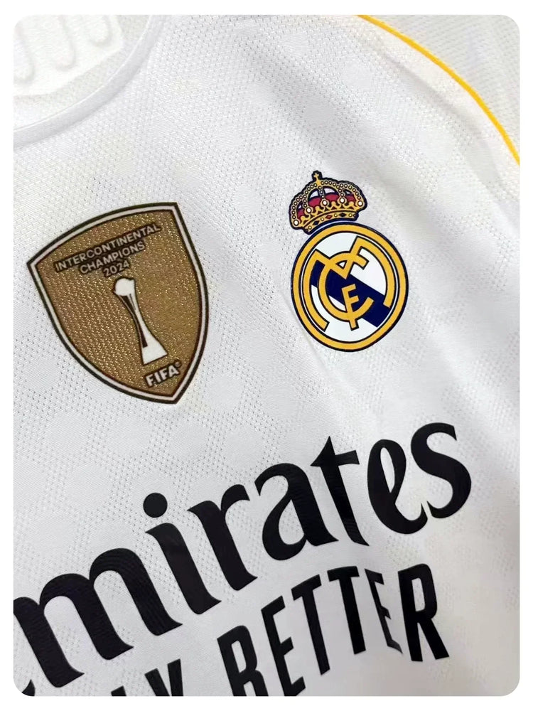 Vinicius Real Madrid 25-26 Signiertes Trikot